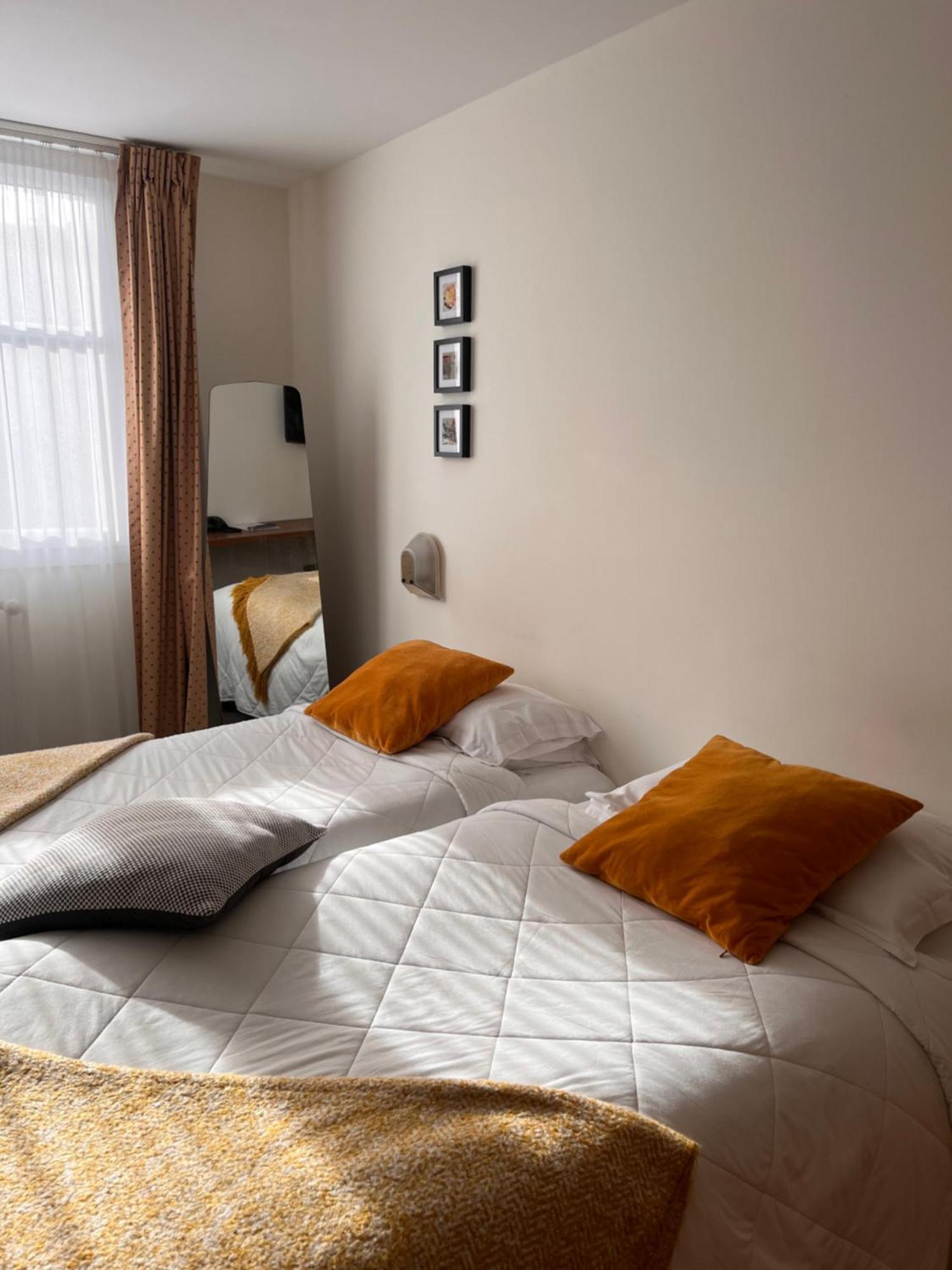 Le Temeraire Hotel Charolles Luaran gambar